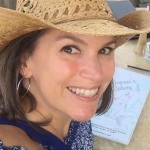 Meet your Posher, Robin Rene